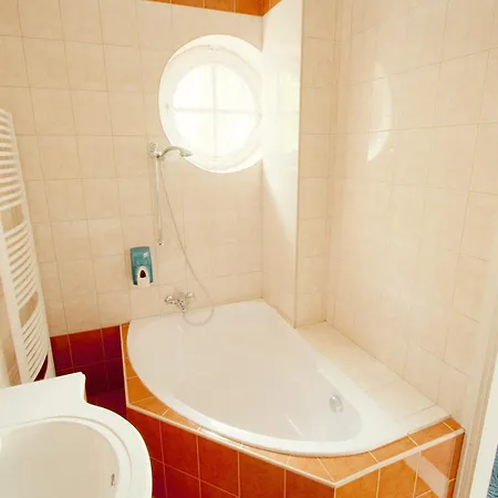 Aquilo Panorama Hotel 3*